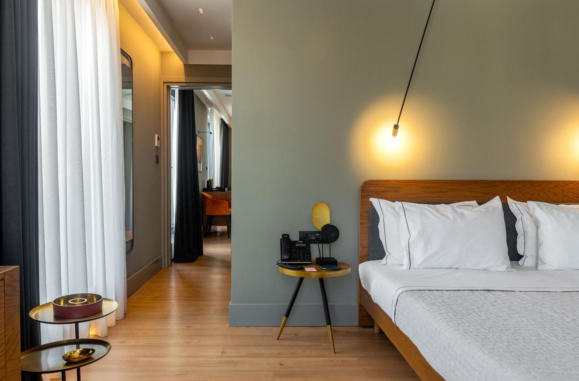 Bob W Eolou Hotel Athén Kültér fotó